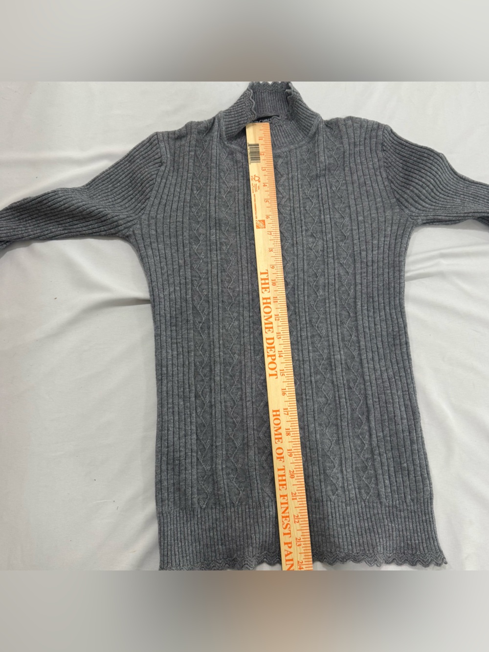 S. Christina Gray 100% Cashmere Mock Neck Scallop Cable Knit Sweater L/XL - Picture 6 of 7